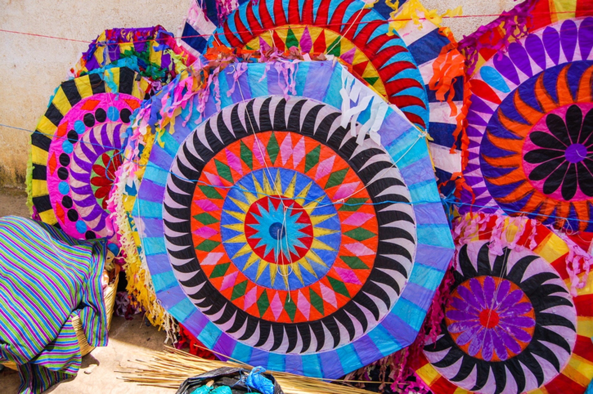 Actividad Familiar Papalotes (Guatemalan Kites) March 7 Council