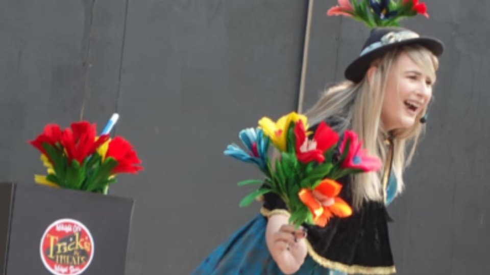 Featured image for Mikayla Oz the Magician @ Bayliss Park
