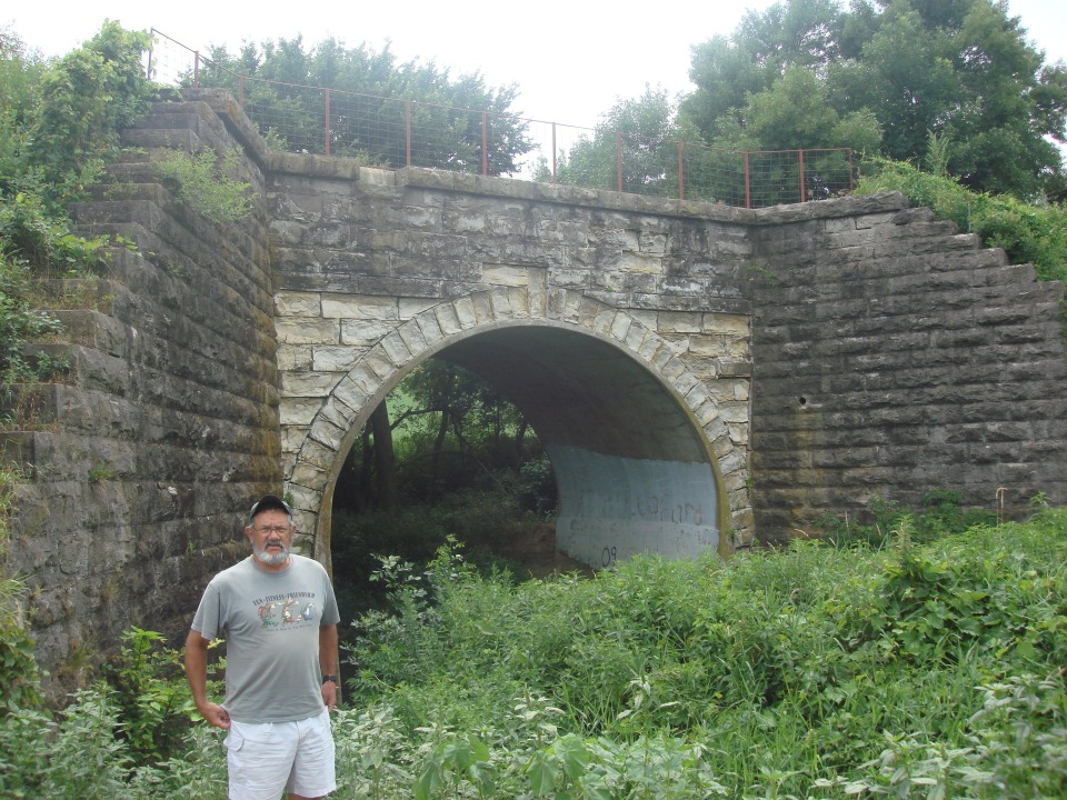 Featured image for Old Stone Arch Trail Group Walk